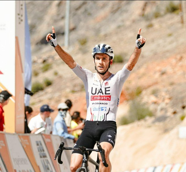 Souvenir  Adam Yates.jpg