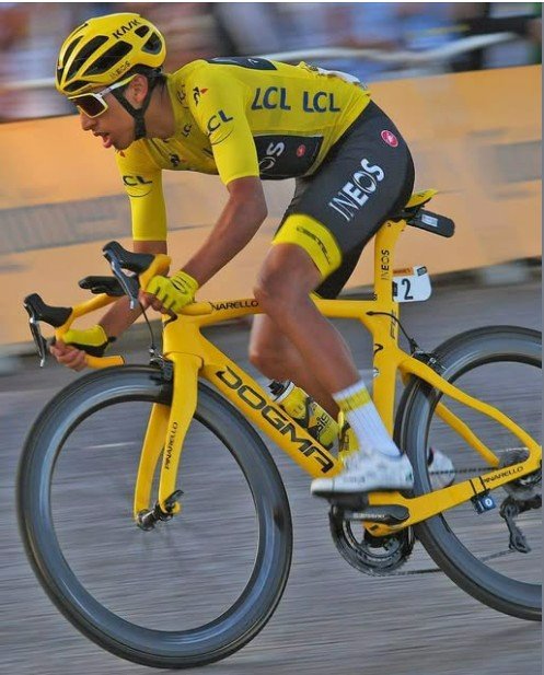 Souvenir Egan Bernal3.jpg