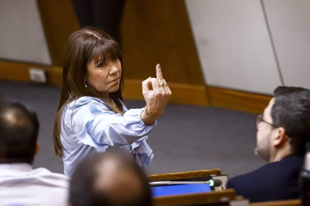 Celeste Amarilla.jpg