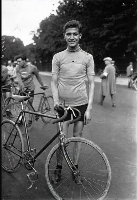 Souvenir Charles Pelissier2.jpg