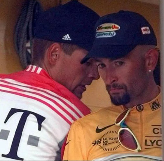 Souvenir Jan Ullrich et Marco Pantani 1998.jpg