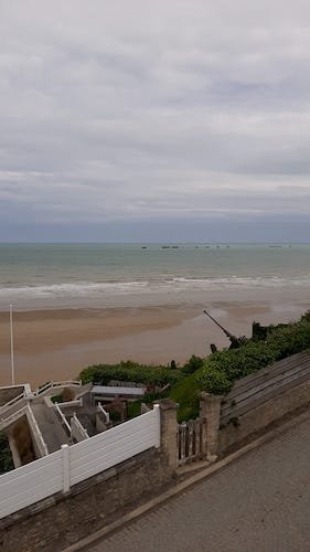 041 Et son port article de débarquement .jpeg