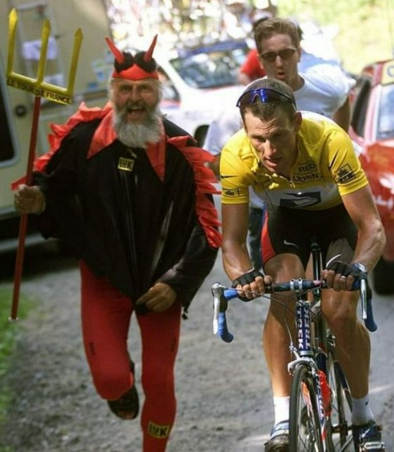 Souvenir Deux Diables D'hommes.jpg