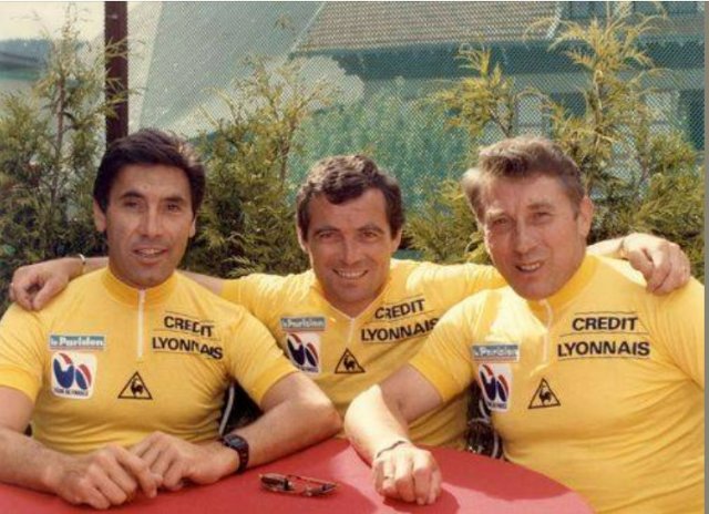 Souvenir Tour 1985 A l'issue du tour de 1985.jpg