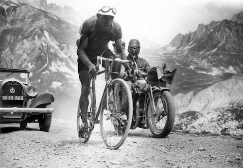 1934 Federico Ezquerra Alonso sur le Tourmalet.jpg