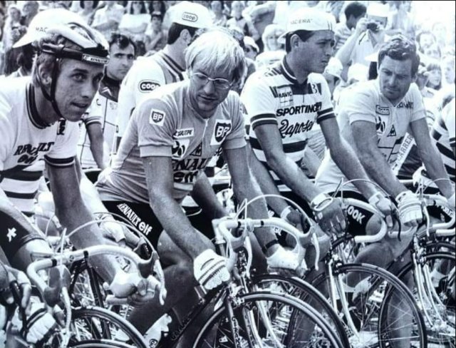 Souvenir Paulo Ferreira.jpg