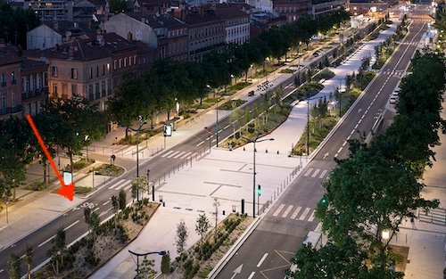 Voie Bus Allées Jean Jaures Toulouse.jpg