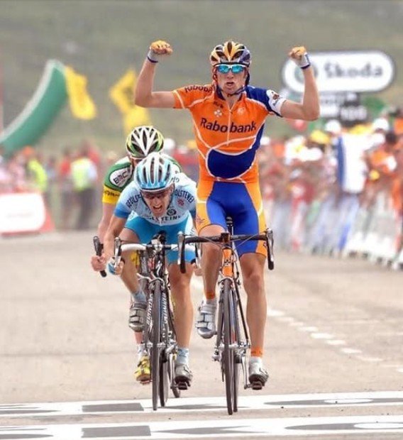 Souvenir Denis Menchov.jpg