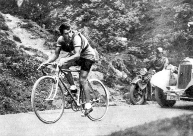 Souvenir René Vietto.jpg