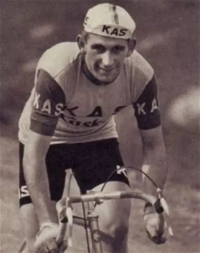 Valentín Uriona Lauciriga.jpg