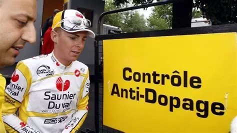 Riccardo Ricco, ici sur le Tour de France 2008 où il a été contrôlé positif à l’EPO.jpg