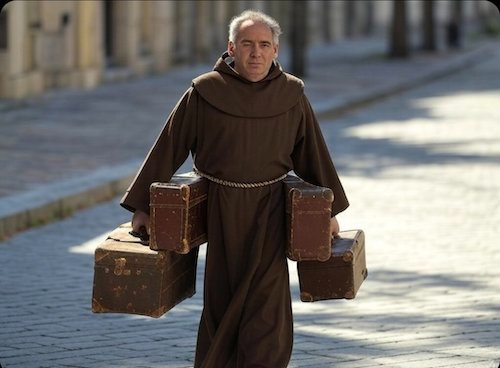 François Bayrou fait ses valises.jpg