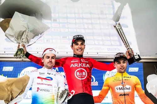Sandy Dujardin, Jenthe Biermans et Alexandre Delettre, sur le podium de la Route Adélie de Vitré 2024. (Photo © Hôtels Arkéa-B&B).jpg
